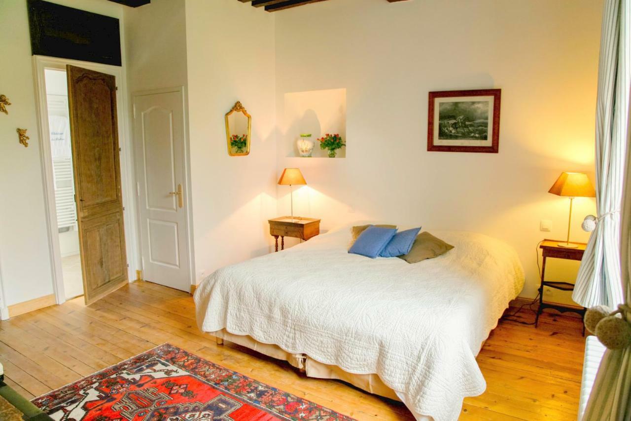 Bed & Breakfast Chateau Les Cedres Bretteville-l'Orgueilleuse Exterior photo